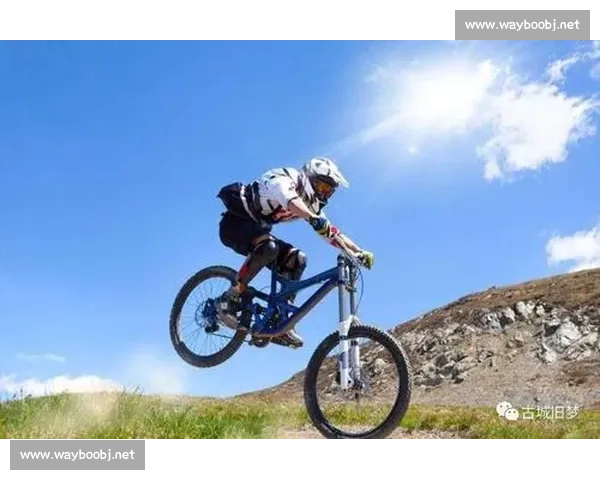在城市与山野之间感受踩单车带来的自由与力量之旅探索健康生活新方式